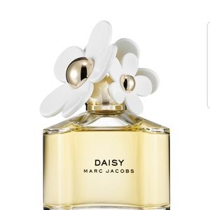 Marc Jacobs Daisy